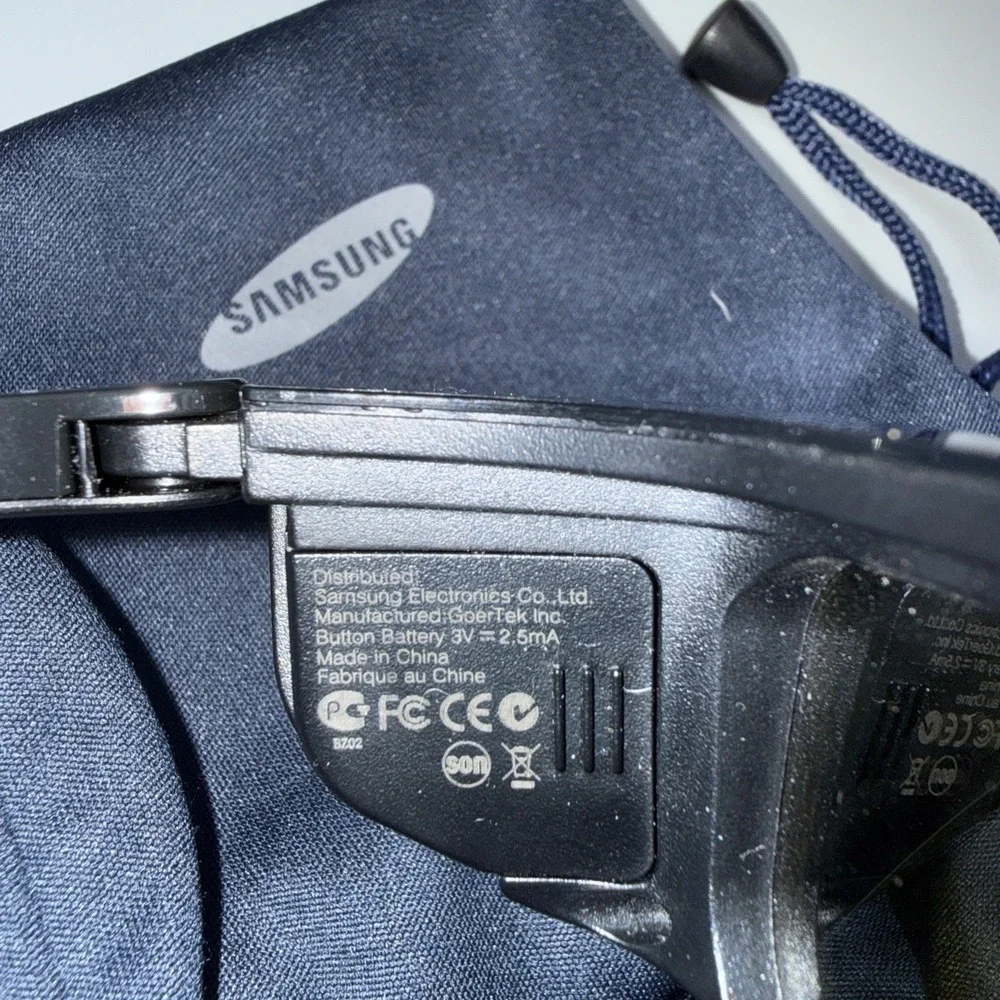 Samsung SSG P2100T/ZA 3D Active Glasses - 2 Pairs - Untested - includes bags